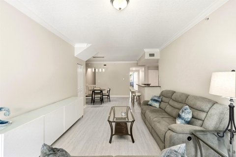 Condo in Coral Springs, Florida, 2 bedrooms  № 2078110 - photo 16