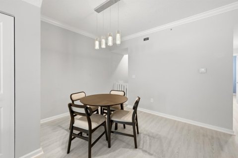 Condo in Coral Springs, Florida, 2 bedrooms  № 2078110 - photo 5