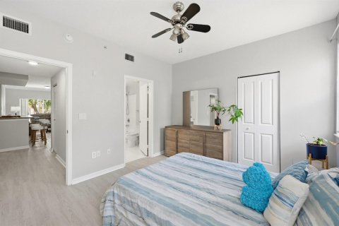 Condo in Coral Springs, Florida, 2 bedrooms  № 2078110 - photo 18
