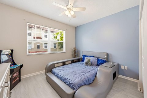 Condo in Coral Springs, Florida, 2 bedrooms  № 2078110 - photo 21