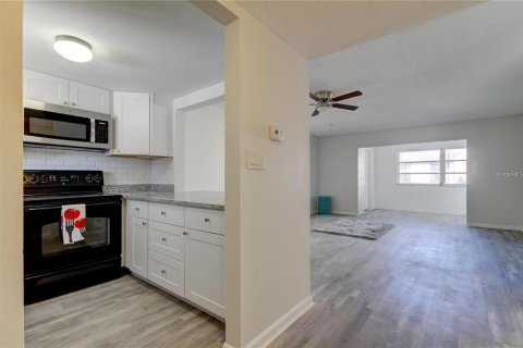 Condominio en venta en New Port Richey, Florida, 2 dormitorios, 94.48 m2 № 1817378 - foto 18