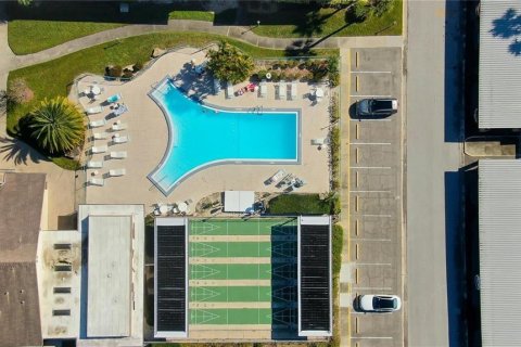 Condo in New Port Richey, Florida, 2 bedrooms  № 1817378 - photo 6
