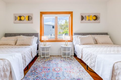 Casa en alquiler en Miami, Florida, 4 dormitorios, 280.01 m2 № 1975990 - foto 26