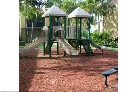 Condo in Tamarac, Florida, 3 bedrooms  № 2193004 - photo 8