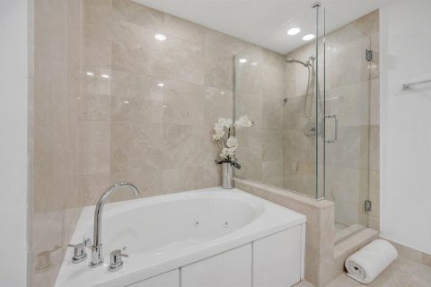 Copropriété à louer à West Palm Beach, Floride: 2 chambres, 110.74 m2 № 2366082 - photo 18