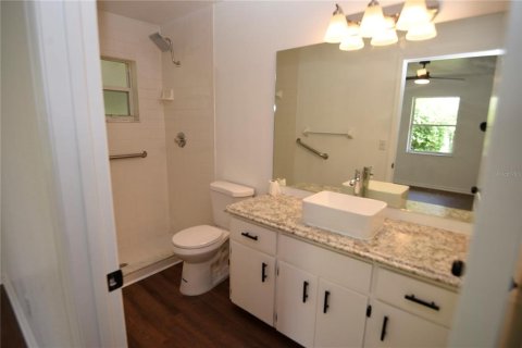 House in Avon Park, Florida 3 bedrooms, 156.63 sq.m. № 1824980 - photo 5