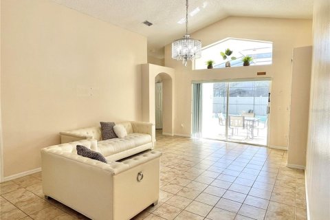 House in Kissimmee, Florida 4 bedrooms, 161.65 sq.m. № 1801778 - photo 13