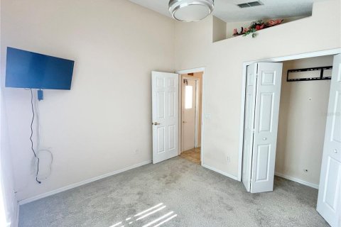 House in Kissimmee, Florida 4 bedrooms, 161.65 sq.m. № 1801778 - photo 30