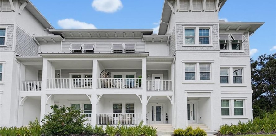 Touwnhouse à Tampa, Floride 3 chambres, 203.64 m2 № 2383919