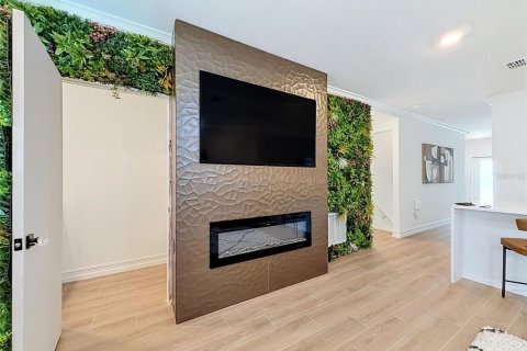 Touwnhouse à louer à Tampa, Floride: 3 chambres, 203.64 m2 № 2383919 - photo 12