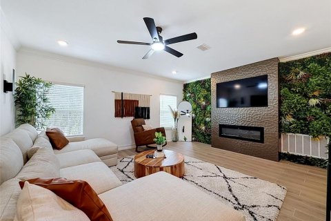 Touwnhouse à louer à Tampa, Floride: 3 chambres, 203.64 m2 № 2383919 - photo 6