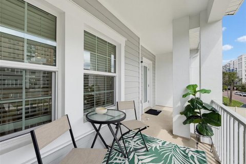 Touwnhouse à louer à Tampa, Floride: 3 chambres, 203.64 m2 № 2383919 - photo 23
