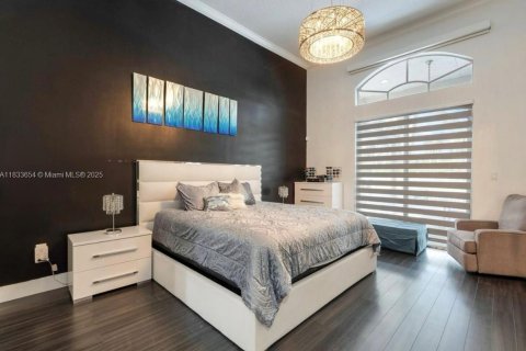 Casa en venta en Pembroke Pines, Florida, 4 dormitorios, 262.82 m2 № 1814508 - foto 12