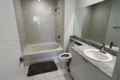 Купить кондоминиум в Авентура, Флорида 2 спальни, 99.03м2, № 1704846 - фото 6