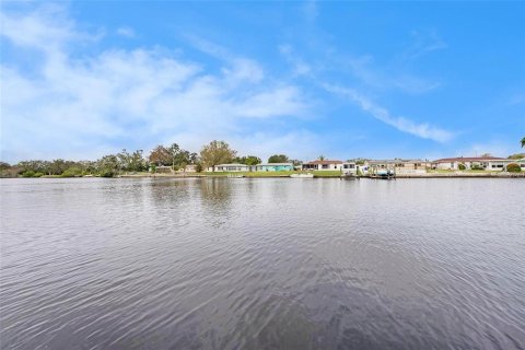 Casa en venta en Holiday, Florida, 3 dormitorios, 139.54 m2 № 2383836 - foto 28