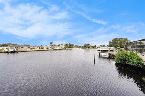 Casa en venta en Holiday, Florida, 3 dormitorios, 139.54 m2 № 2383836 - foto 29
