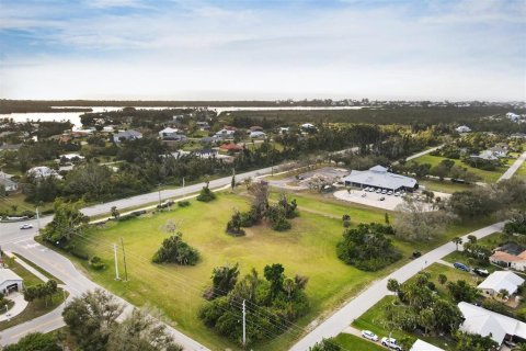 Propiedad comercial en venta en Placida, Florida № 974856 - foto 13