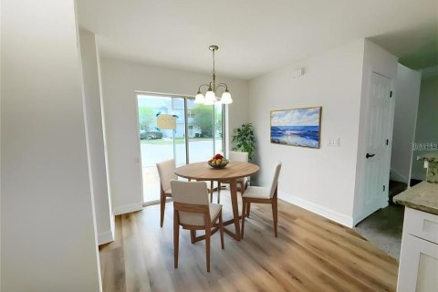 Adosado en venta en Lakeland, Florida, 3 dormitorios, 131.36 m2 № 2197953 - foto 6