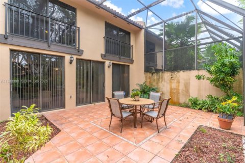 Townhouse in Doral, Florida 2 bedrooms, 132.2 sq.m. № 2003175 - photo 26