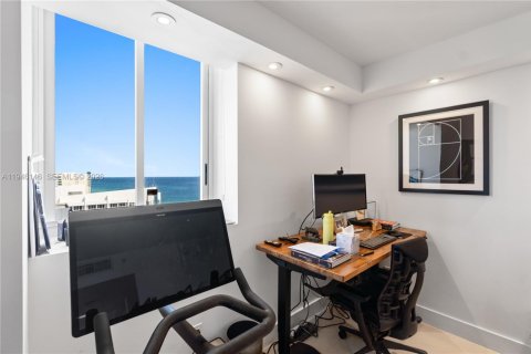 Купить кондоминиум в Майами-Бич, Флорида 2 спальни, 128.21м2, № 2055286 - фото 29