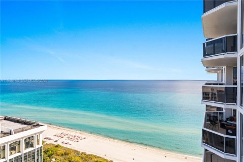 Купить кондоминиум в Майами-Бич, Флорида 2 спальни, 128.21м2, № 2055286 - фото 5