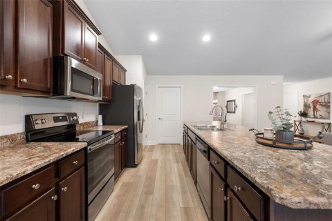 House in Palm Coast, Florida 4 bedrooms, 193.05 sq.m. № 2410080 - photo 14