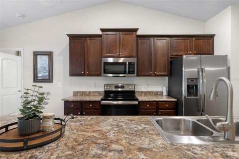 House in Palm Coast, Florida 4 bedrooms, 193.05 sq.m. № 2410080 - photo 15
