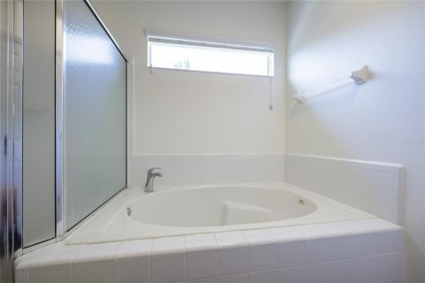 Casa en venta en Gainesville, Florida, 4 dormitorios, 227.89 m2 № 1898824 - foto 18