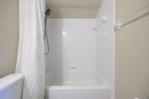 Casa en venta en Gainesville, Florida, 4 dormitorios, 227.89 m2 № 1898824 - foto 22