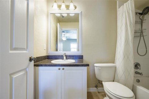 Casa en venta en Gainesville, Florida, 4 dormitorios, 227.89 m2 № 1898824 - foto 21