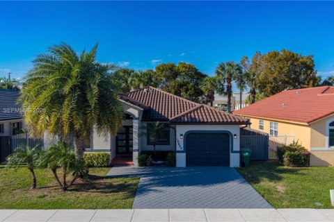 Villa ou maison à Miami, Floride 3 chambres, 175.49 m2 № 2051642