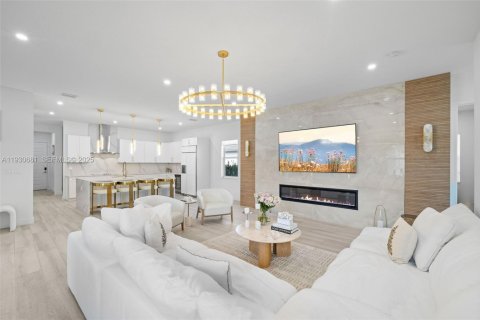 House in Davie, Florida 6 bedrooms, 449.28 sq.m. № 1991527 - photo 14