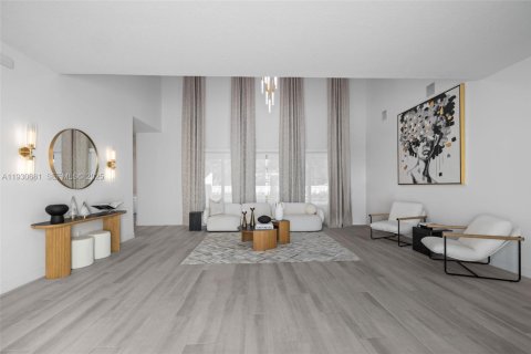 House in Davie, Florida 6 bedrooms, 449.28 sq.m. № 1991527 - photo 8