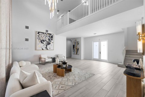 House in Davie, Florida 6 bedrooms, 449.28 sq.m. № 1991527 - photo 9