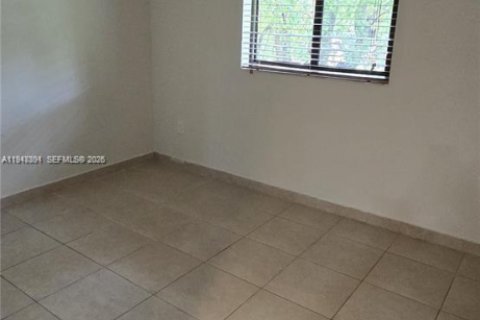 Снять в аренду квартиру в Катлер-Бей, Флорида 2 спальни, № 2004382 - фото 9