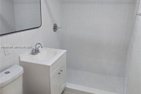 Снять в аренду квартиру в Катлер-Бей, Флорида 2 спальни, № 2004382 - фото 7