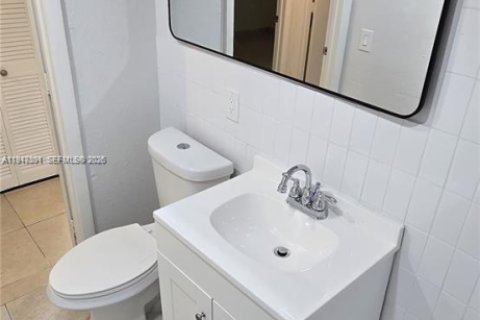 Снять в аренду квартиру в Катлер-Бей, Флорида 2 спальни, № 2004382 - фото 8