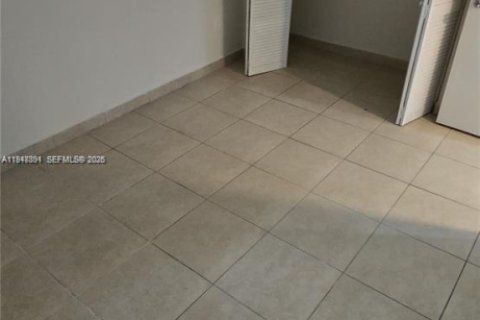 Снять в аренду квартиру в Катлер-Бей, Флорида 2 спальни, № 2004382 - фото 12