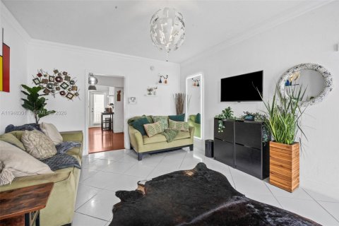 Купить кондоминиум в Майами-Бич, Флорида 35.58м2, № 2004564 - фото 4