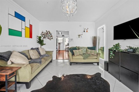 Купить кондоминиум в Майами-Бич, Флорида 35.58м2, № 2004564 - фото 2