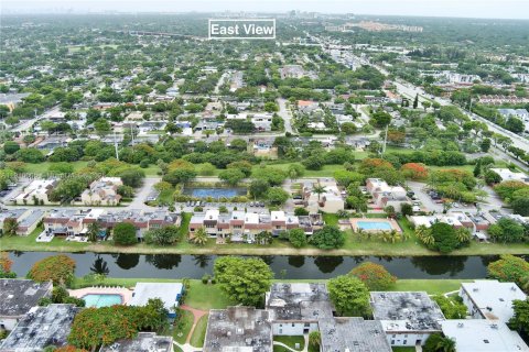 Copropriété à louer à Miami, Floride: 1 chambre, 71.07 m2 № 1970958 - photo 16