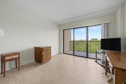 Condo in Dunedin, Florida, 2 bedrooms № 2349172 - photo 9