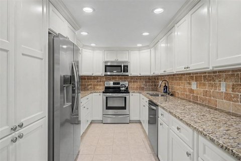 Condo in Dunedin, Florida, 2 bedrooms № 2349172 - photo 4