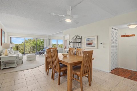 Condo in Dunedin, Florida, 2 bedrooms № 2349172 - photo 3