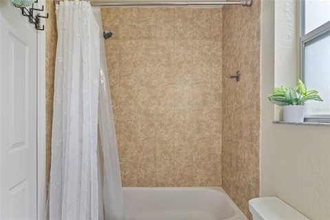 Copropriété à vendre à Pinellas Park, Floride: 1 chambre, 59.64 m2 № 1841730 - photo 15