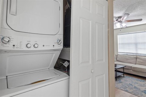 Copropriété à vendre à Pinellas Park, Floride: 1 chambre, 59.64 m2 № 1841730 - photo 16