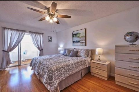 Condominio en alquiler en Saint Petersburg, Florida, 2 dormitorios, 103.59 m2 № 2156551 - foto 15