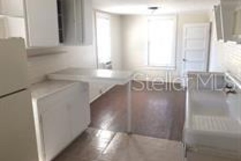 Villa ou maison à louer à Leesburg, Floride: 1 chambre, 65.22 m2 № 2211536 - photo 3