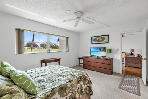 Condo in Margate, Florida, 2 bedrooms  № 2392651 - photo 15