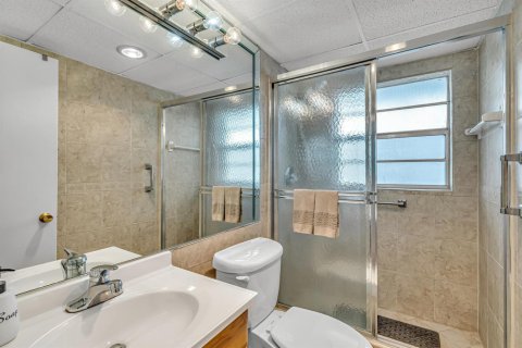 Condo in Margate, Florida, 2 bedrooms  № 2392651 - photo 20